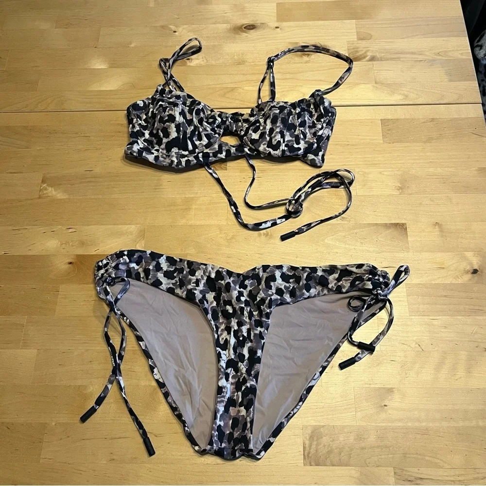 Red Carter Womens Bikini Swimwear Small Leopard Swimsuit